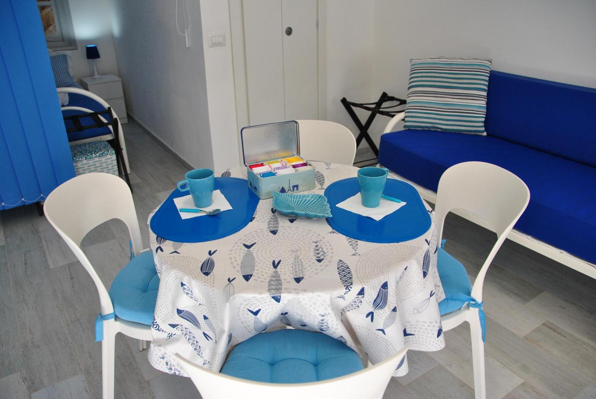 Casa Vacanze Casti - 41 Calasetta Esterno foto